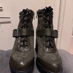 Dark Olive Green Lace-Up Boots Size 8